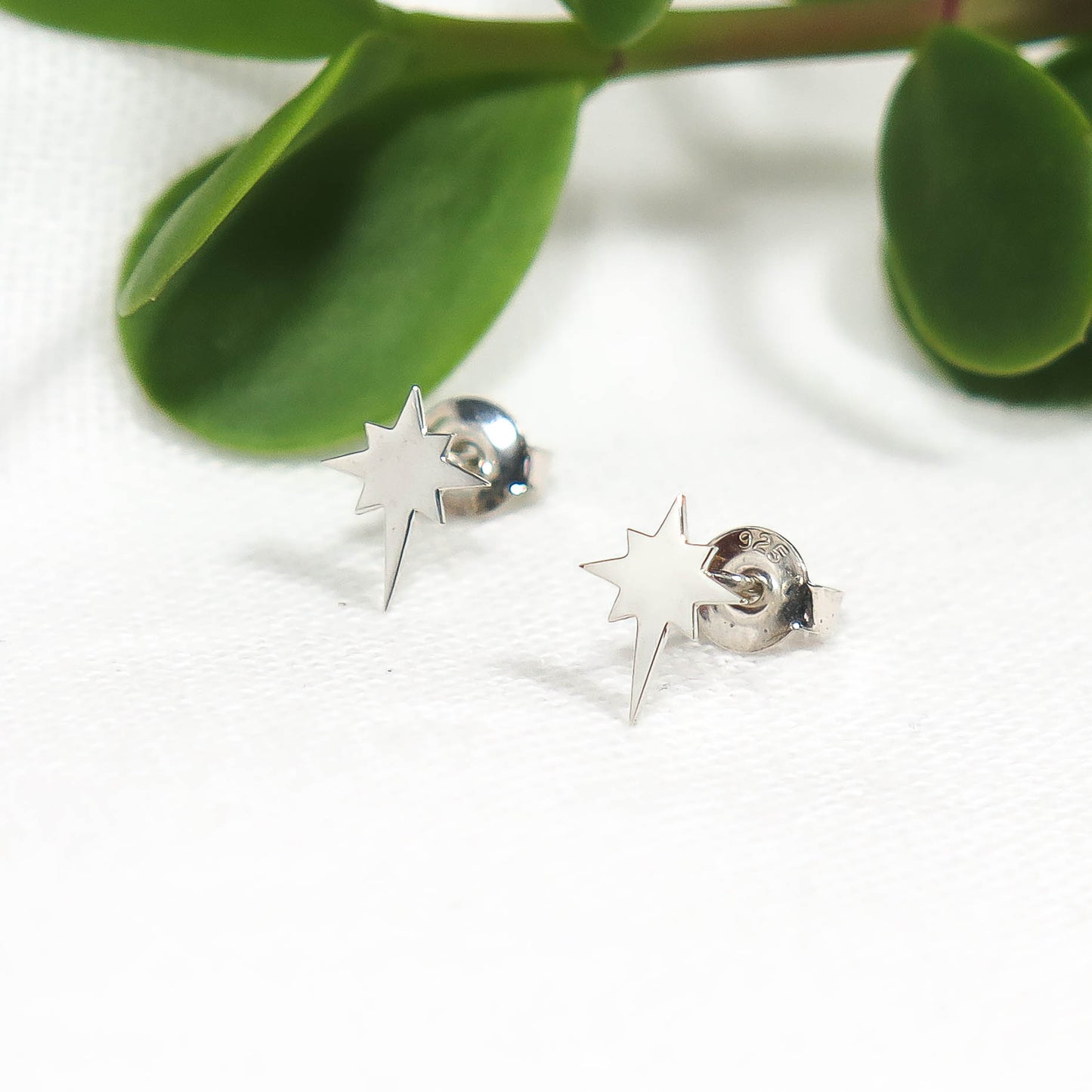 EIGHT-POINTED STAR STUDS 9 X 7 mm - ARGENTIUM SILVER EARRINGS