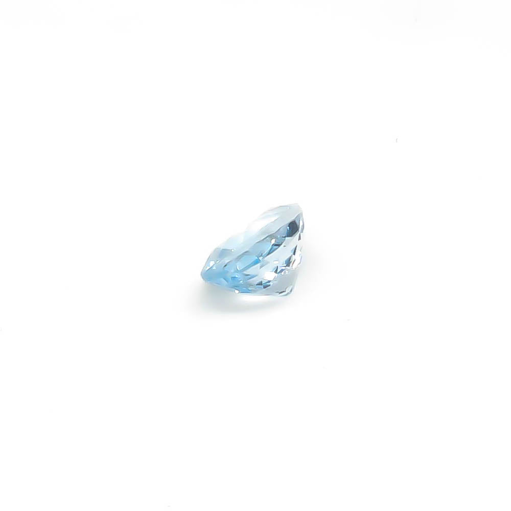1.31 ct Oval Faceted Medium Blue Aquamarine