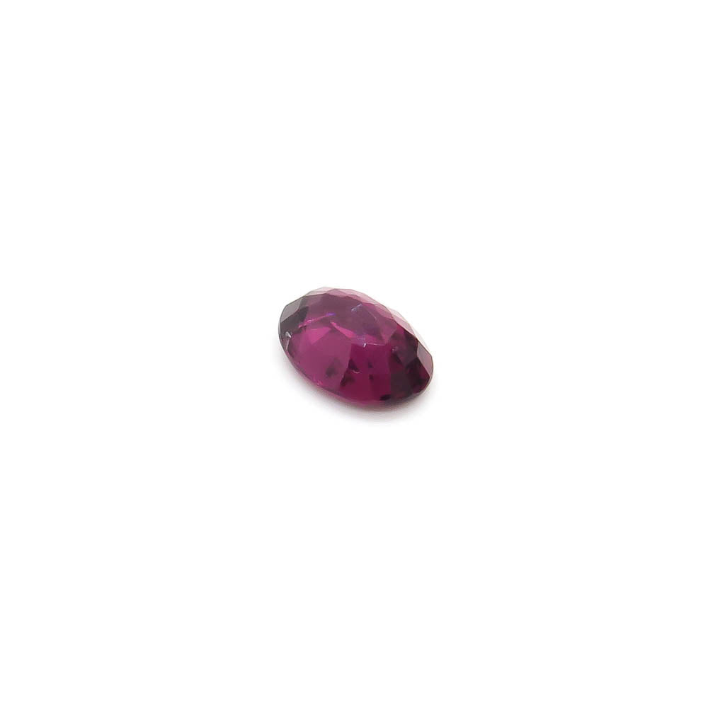 1.57 ct Oval Natural Rhodolite Garnet