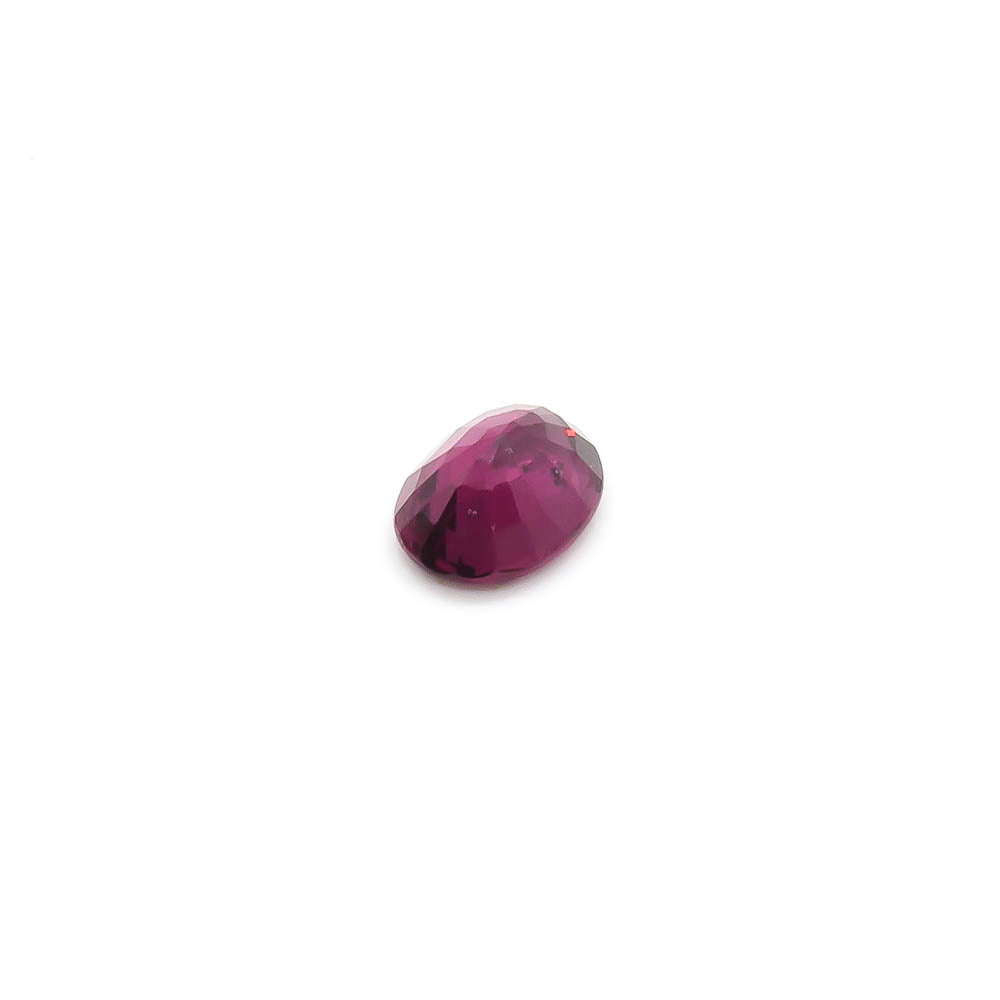 1.57 ct Oval Natural Rhodolite Garnet