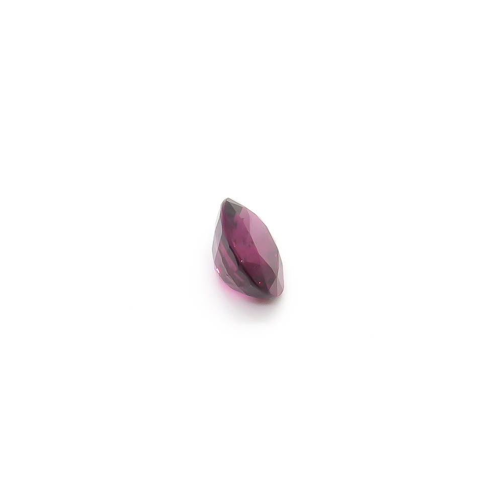 1.57 ct Oval Natural Rhodolite Garnet