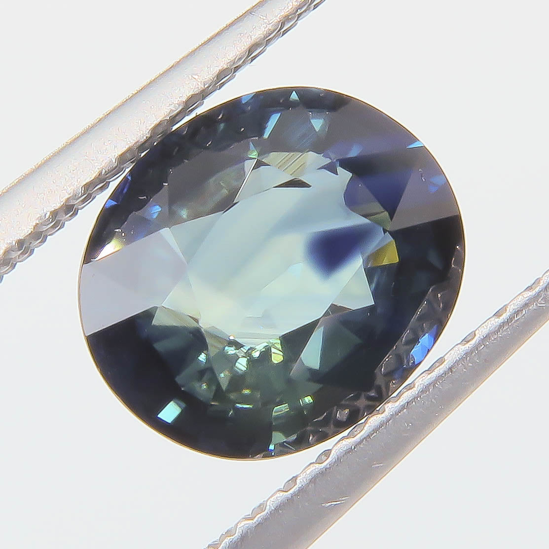 2.305 ct Natural Sapphire Oval Peacock — Madagascar