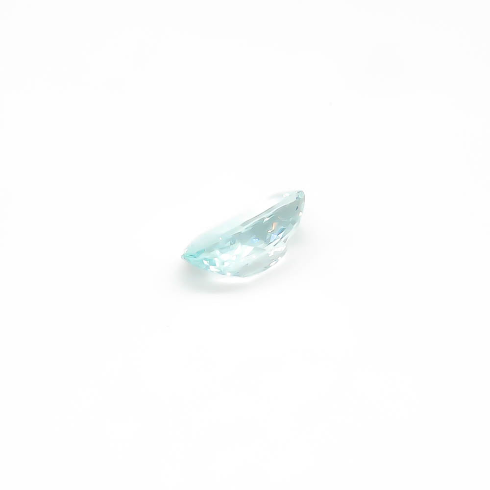 3.18 ct Oval Faceted Medium Blue Aquamarine