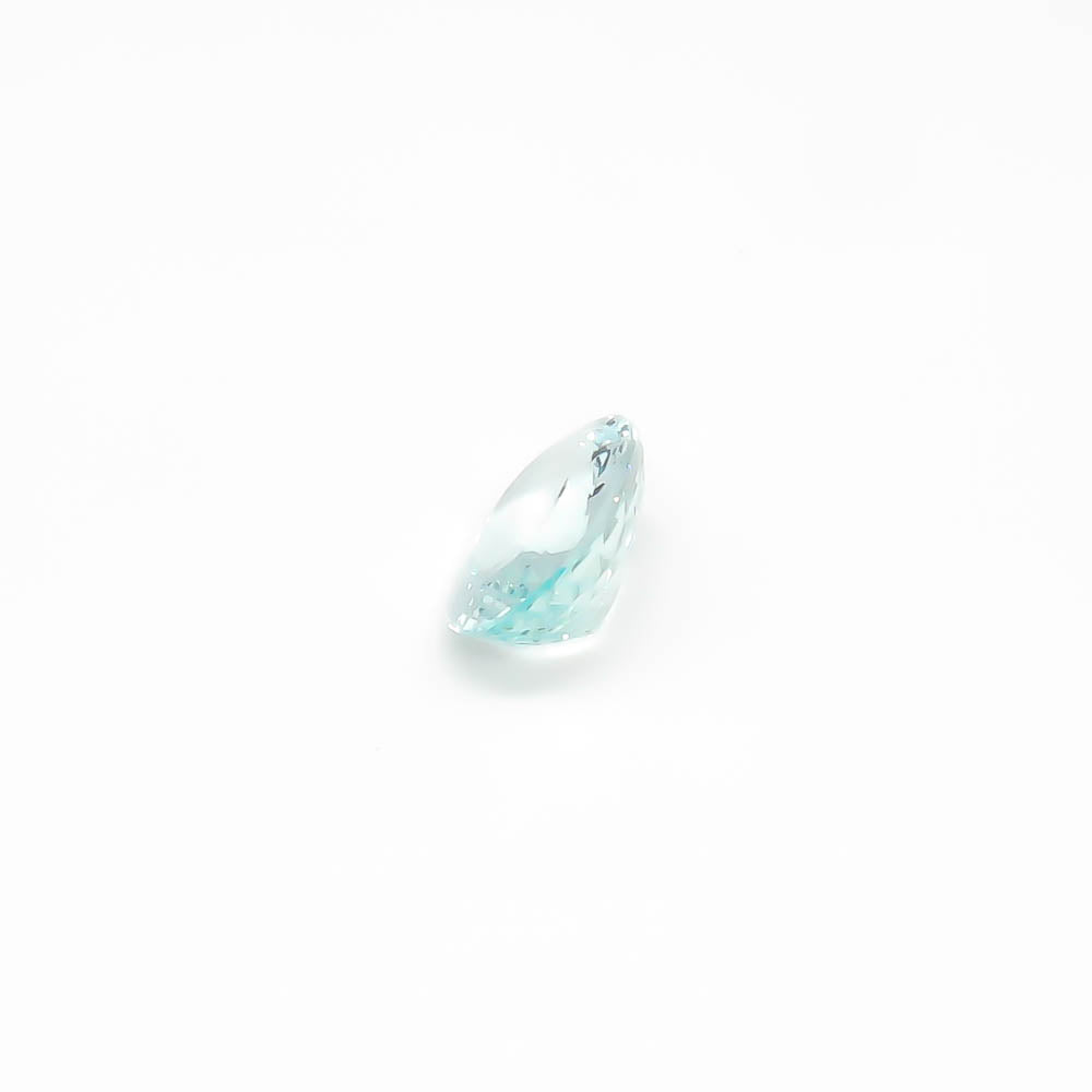 3.18 ct Oval Faceted Medium Blue Aquamarine