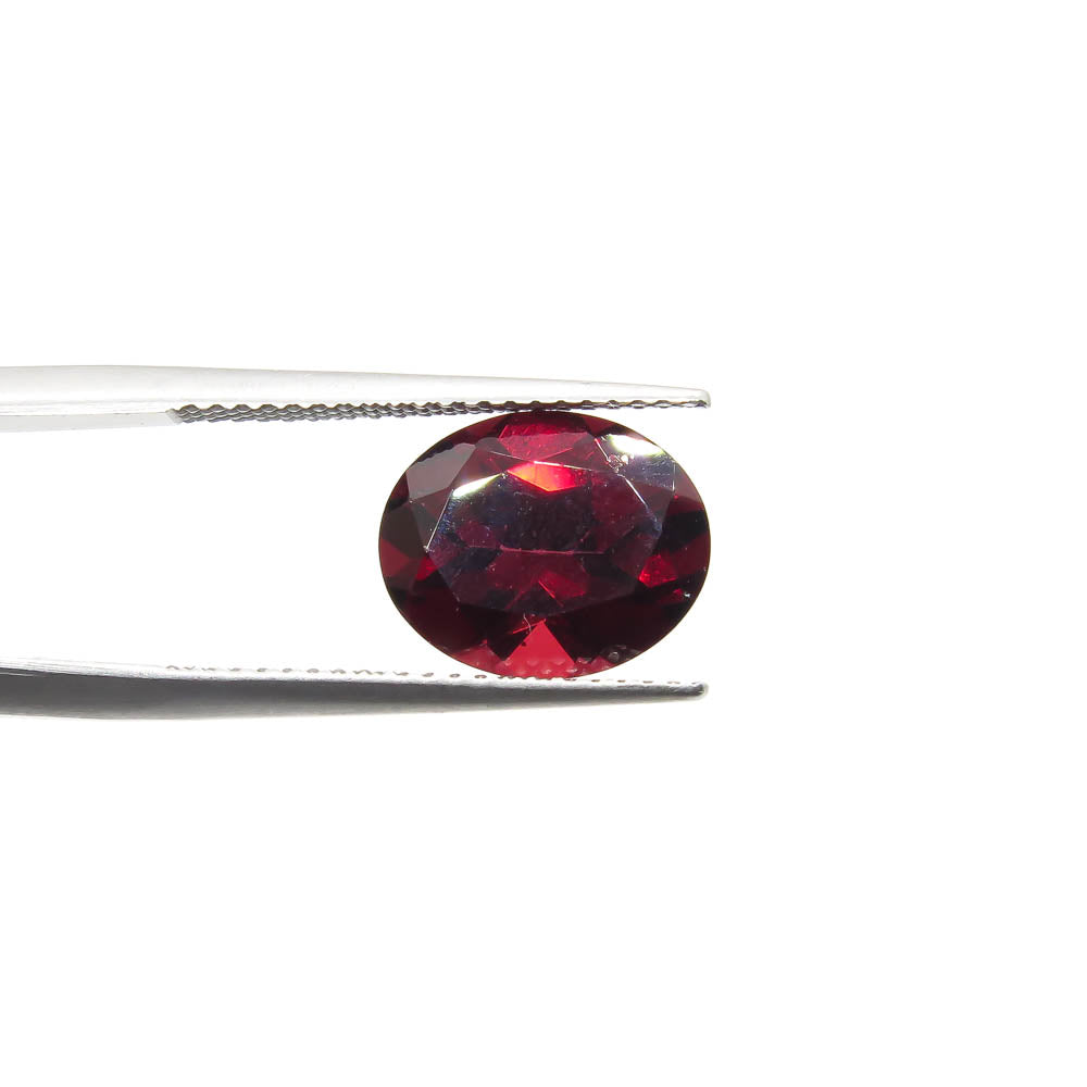 4.17 ct Oval Natural Rhodolite Garnet