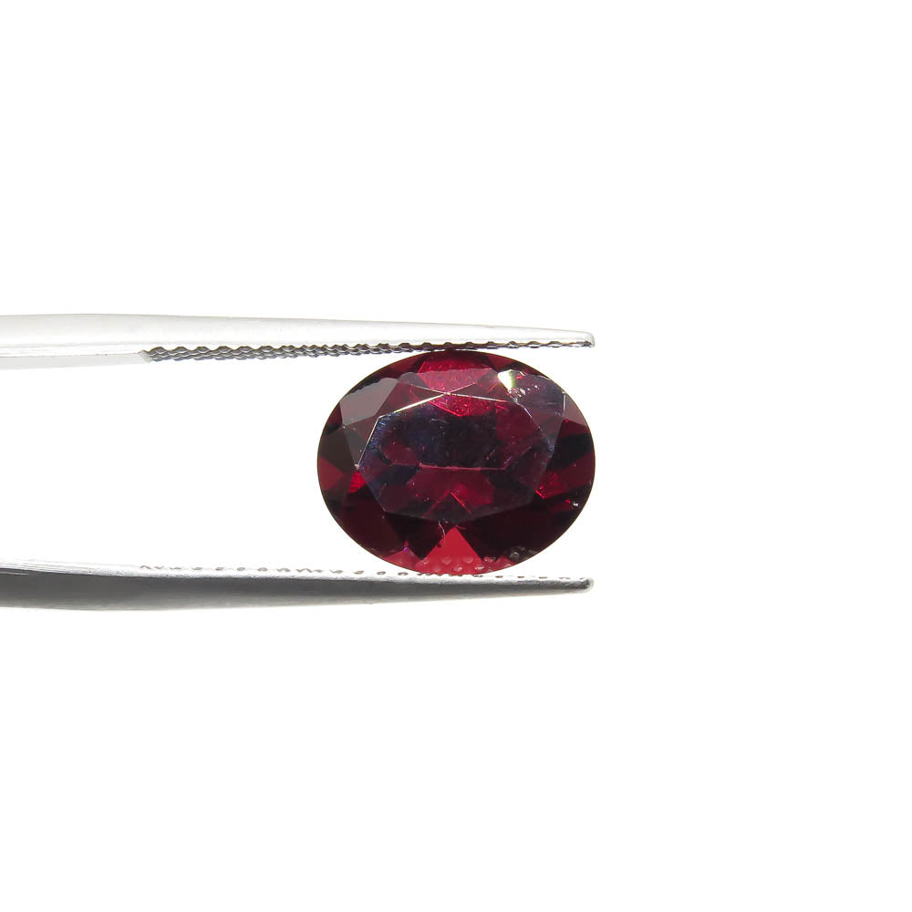 4.17 ct Oval Natural Rhodolite Garnet