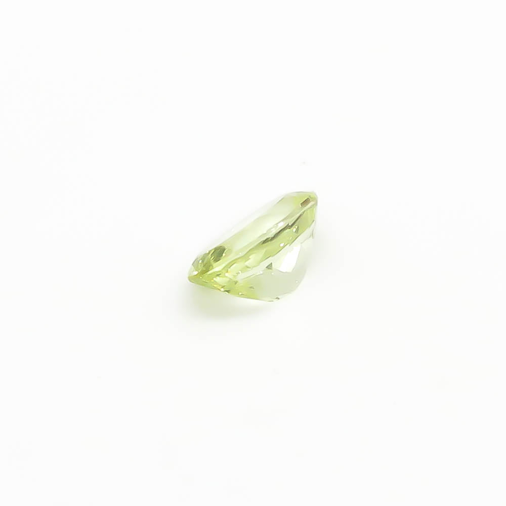 0.86 ct Oval Pale Yellowish-Green Chrysoberyl