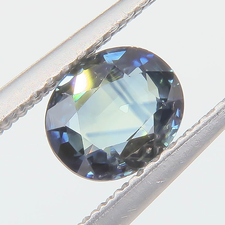 0.855 ct Natural Sapphire Oval Peacock — Antsiranana