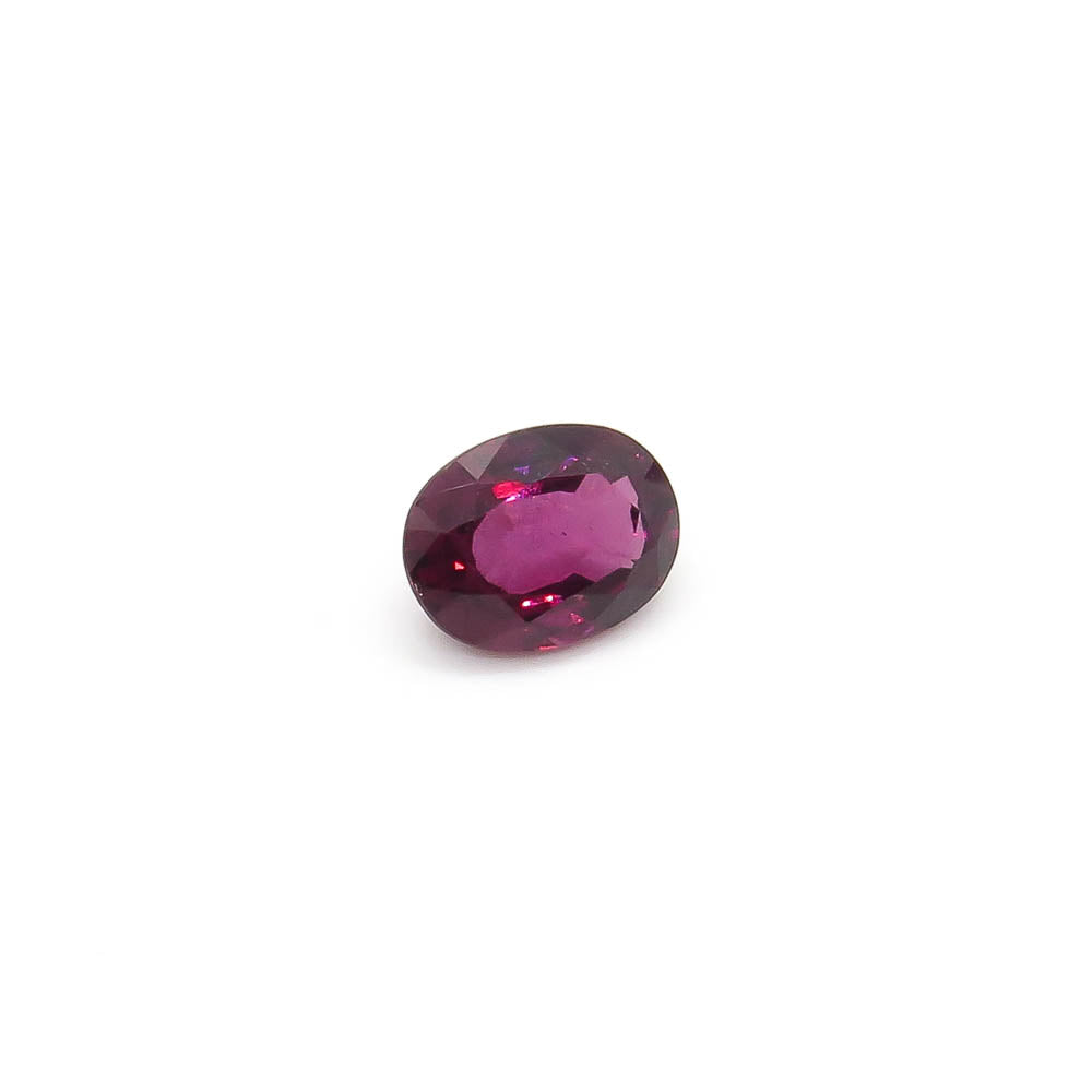 1.66 ct Oval Natural Rhodolite Garnet