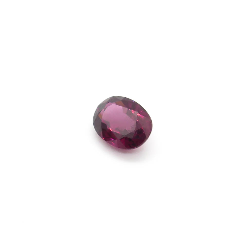 1.66 ct Oval Natural Rhodolite Garnet