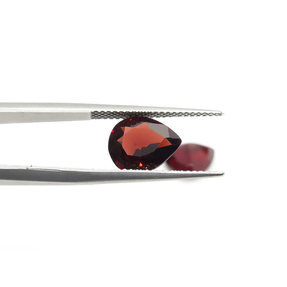 5.45 ct Wine-Red Pear Shaped Natural Pyrope Garnet Set of 2 Stones