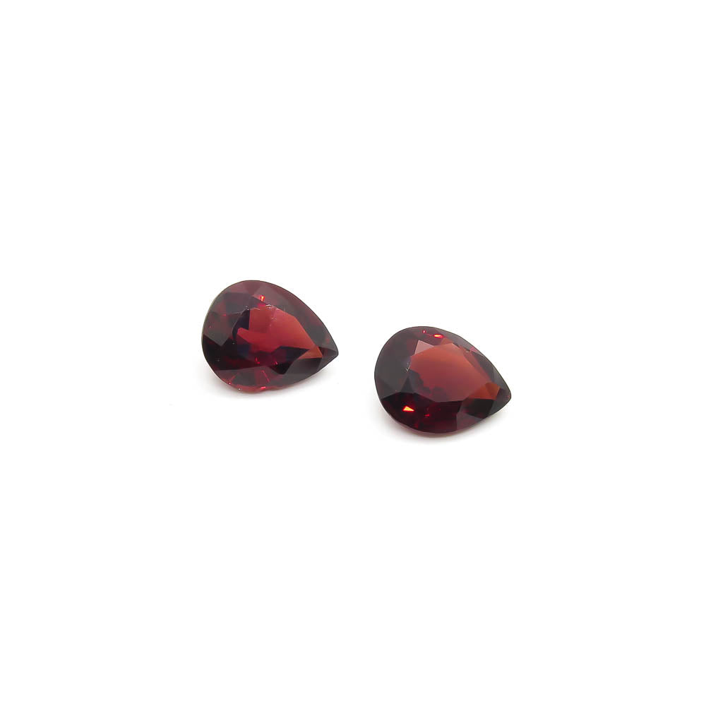 5.45 ct Wine-Red Pear Shaped Natural Pyrope Garnet Set of 2 Stones