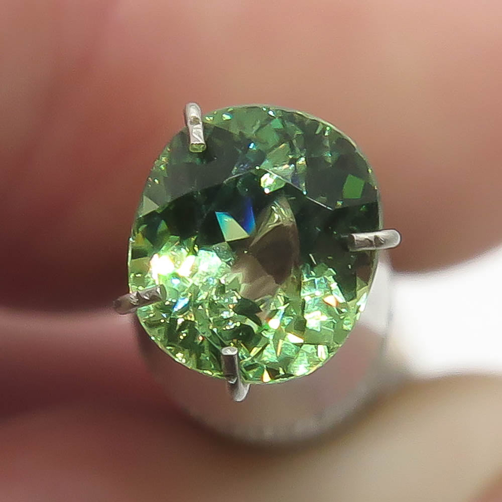 1.21 ct Demantoid Garnet - Bright yellow-green Oval