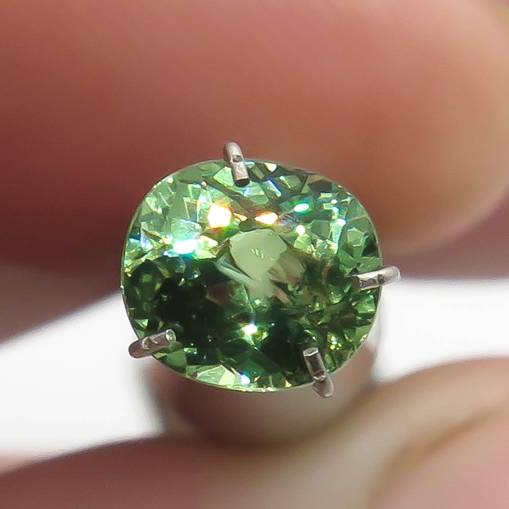 1.21 ct Demantoid Garnet - Bright yellow-green Oval