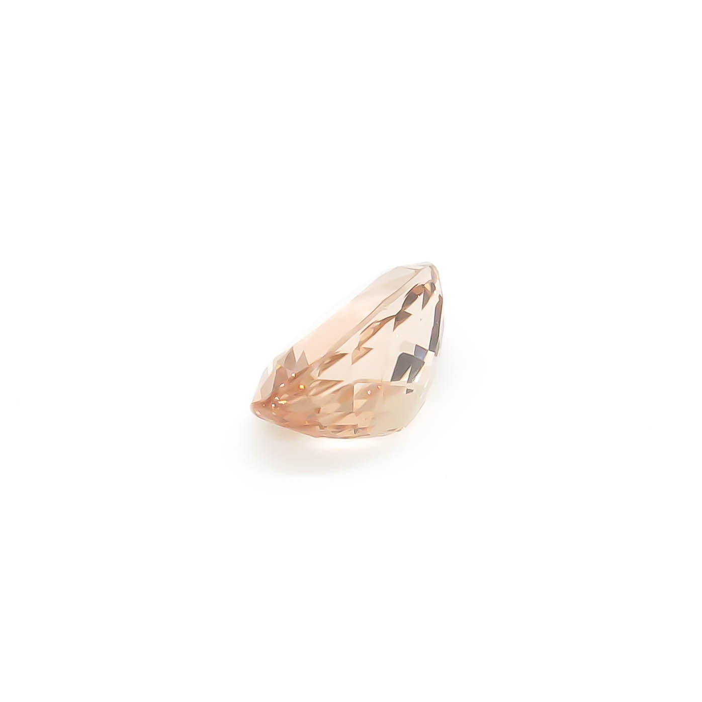 5.24 ct CERTIFIED Oval Faceted Peach Coloured African Morganite